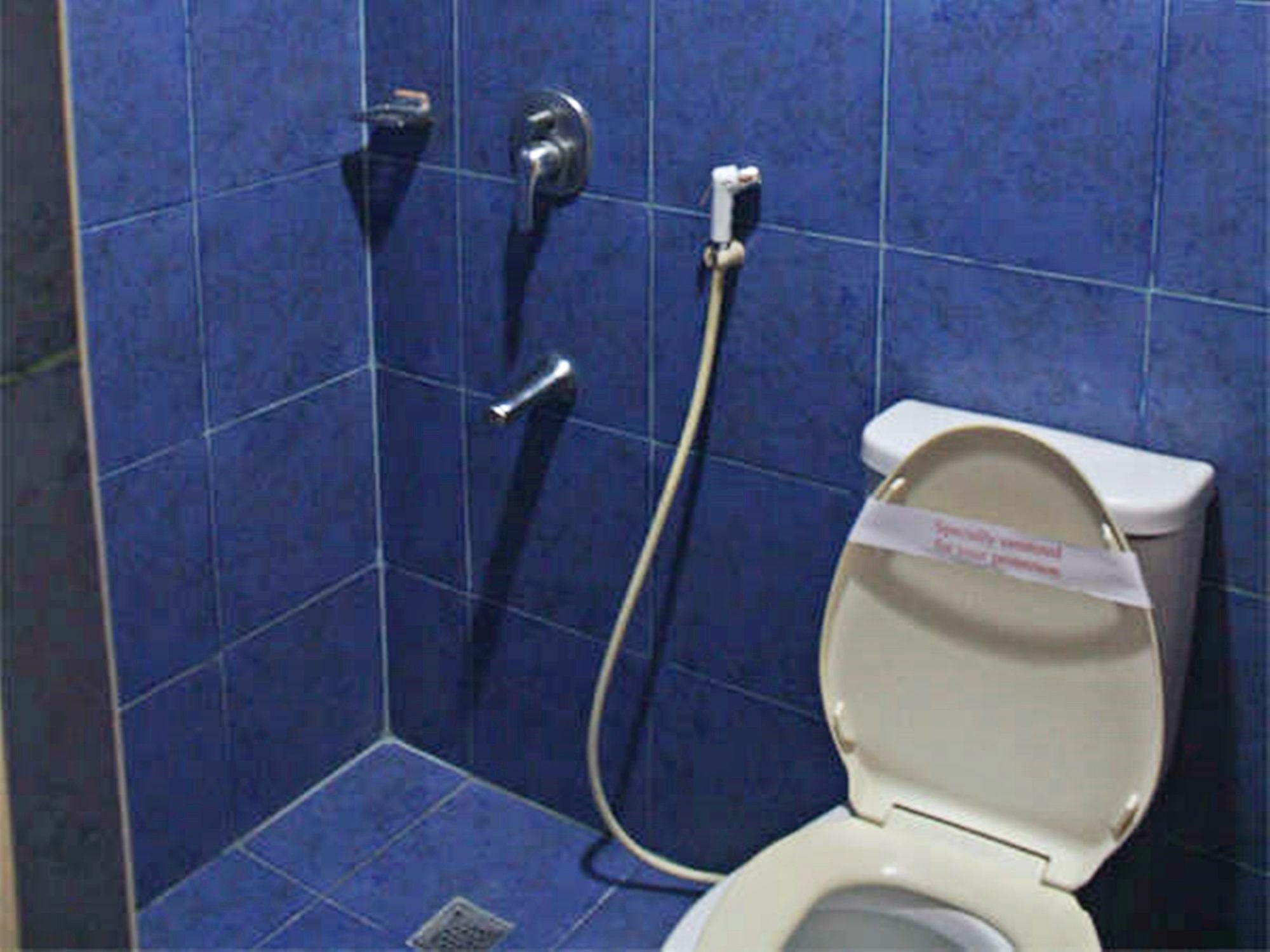 Vista Apartelle Макати Экстерьер фото